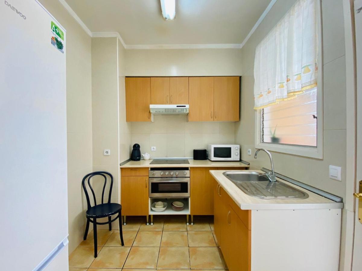 Ferienwohnung Sant Elm - Apartamento En La Playa Y El Centro De Roses Exterior foto